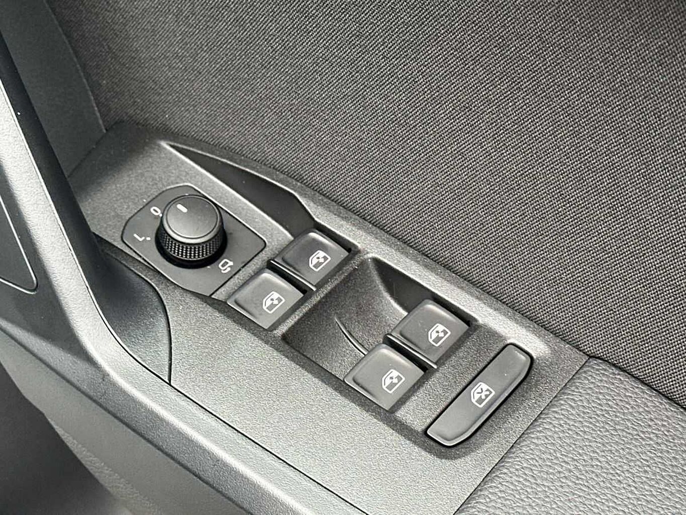 SEAT Arona 1.0 Tsi Fr Black Edition Suv 5dr Petrol Dsg Euro 6 (s/s) (115 Ps)